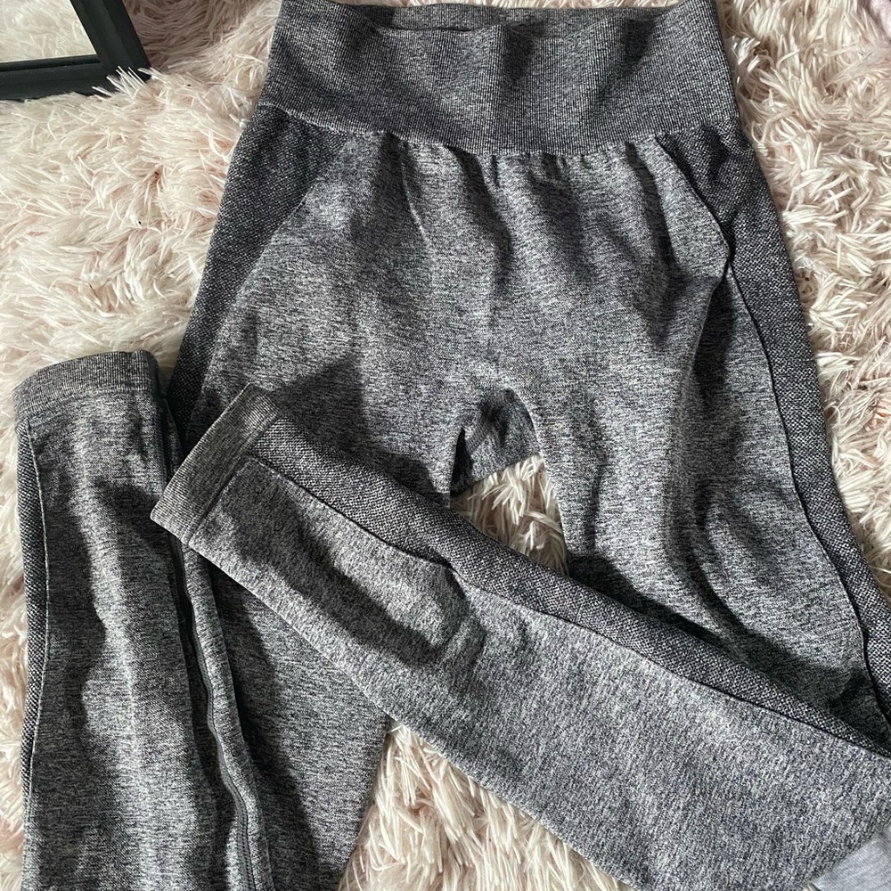 Gymskark gray leggings